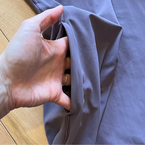 Lululemon Early Morning Dress in Graphite Purple size ten (10) - Picture 5 of 10